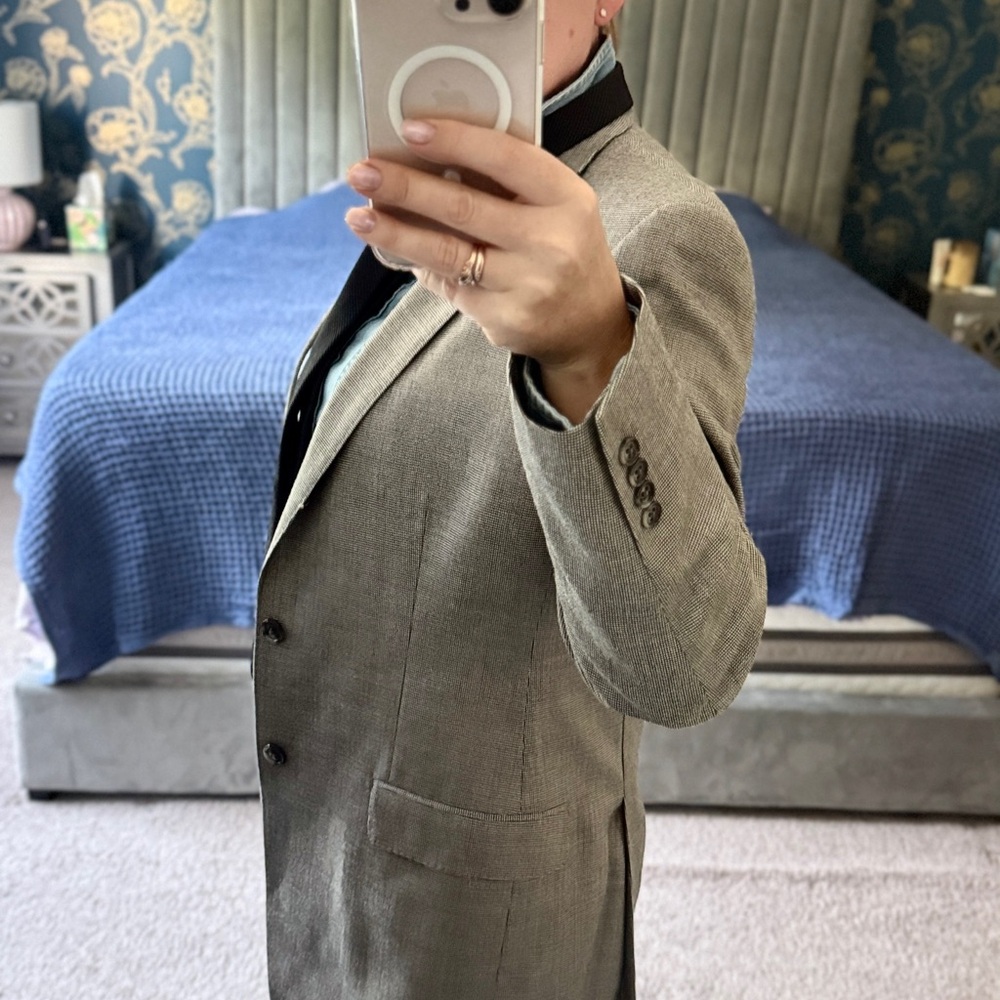 Calvin Klein Silk-Wool Blazer (Women’s Styled / Menswear Fit 38R)– Size 10 - Picture 6 of 14
